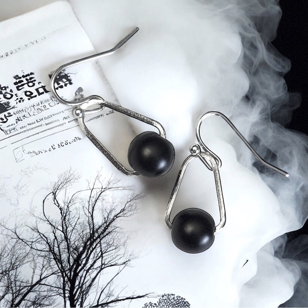 5 For $25💫Alternative Biker Goth Black Bead Dangles Earrings